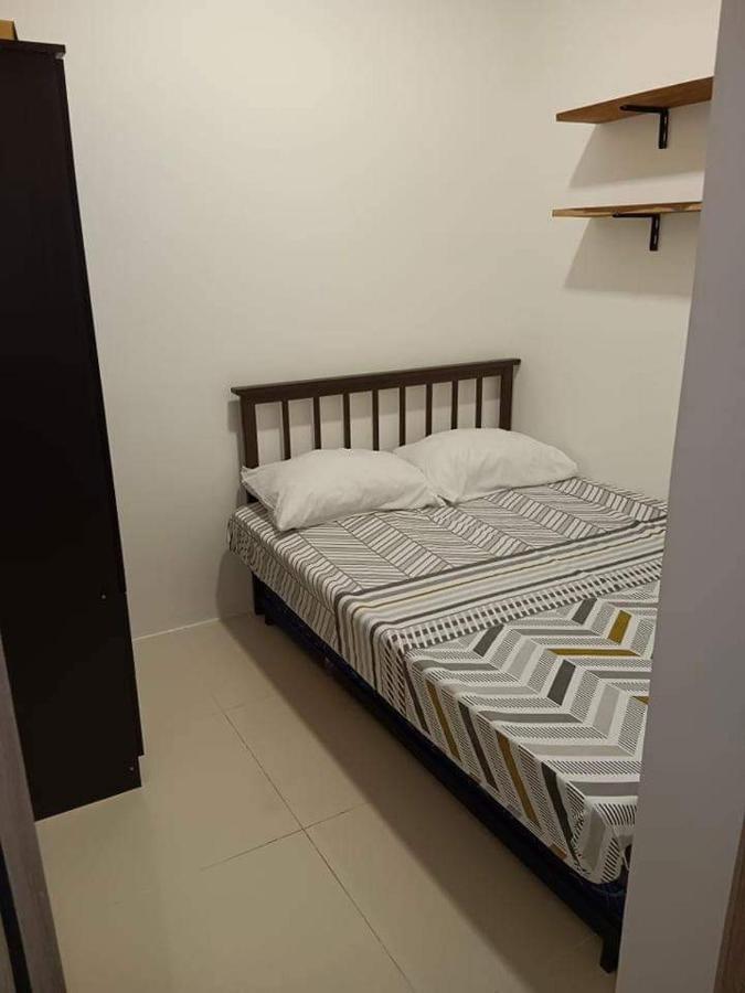 One Bedroom Condo Unit Fame Residences Manila Exterior foto